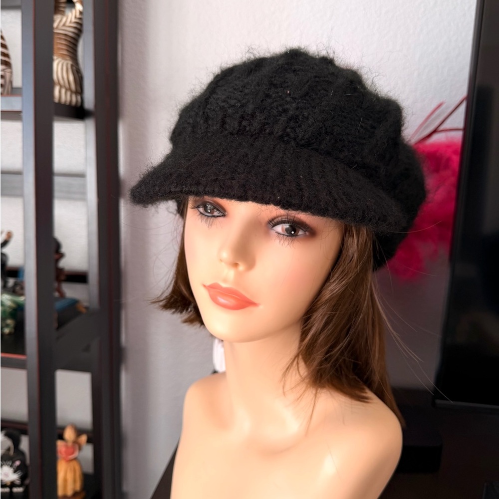 Vintage Knit Fuzzy Black Wool Beret - Picture 4 of 6